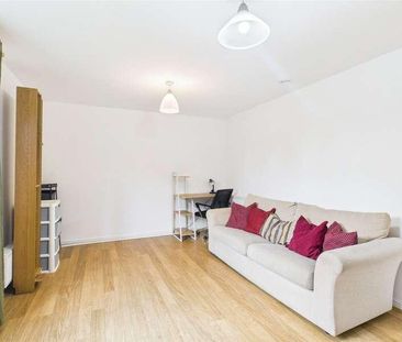 Little Bolton Terrace, Salford, Greater Manchester, M5 - Photo 5
