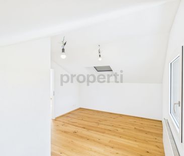 Moderne 2.5-Zimmer-Dachwohnung in Oberwil - Foto 1