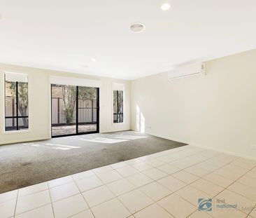 Modern 4-Bedroom Home in Brookfield - Photo 2