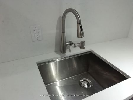 For Lease - 761 Markham Street Unit# Bsmt, Toronto, Ontario - Photo 3