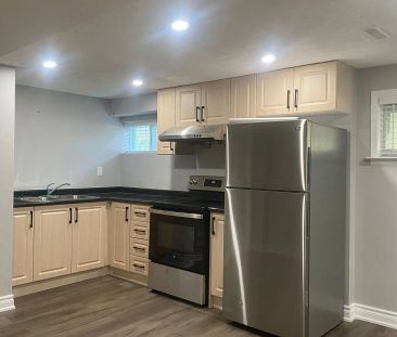 911 Greenwood Crescent #BSMT - Photo 4