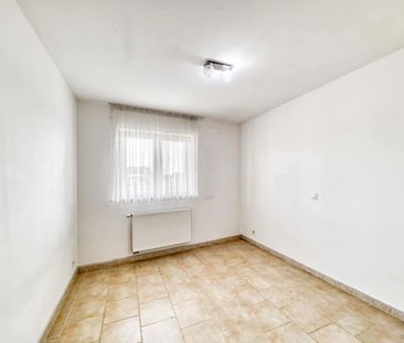 appartement au 3ème à 6031 Monceau-sur-Sambre - Photo 2