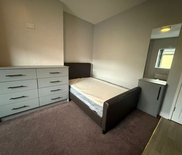 Great Avenham Street, Preston - Photo 2