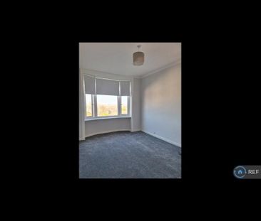 3 bedroom flat to rent - Photo 3