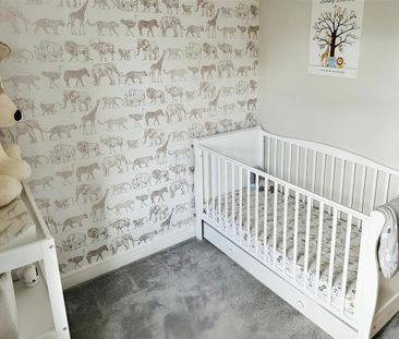 3 bedroom end of terrace house to rent - Photo 5