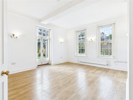 High Street, Sproughton, Ipswich, Suffolk, IP8 3AP - Photo 2