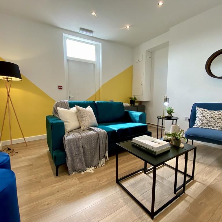 2 bedroom flat to rent - Photo 1