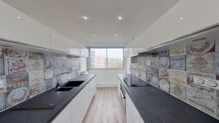 Location Appartement 5 pièces 101m² - Photo 5