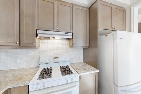 For Lease - 174 Lemieux Court, Milton, Ontario - Photo 4