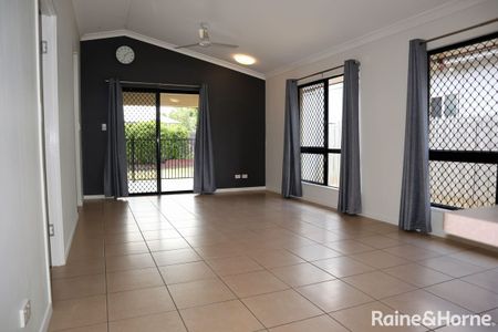 3 BED FAMILY HOME - Photo 3