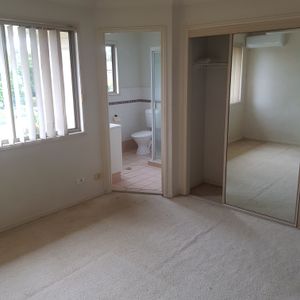 Upper Coomera - Photo 2