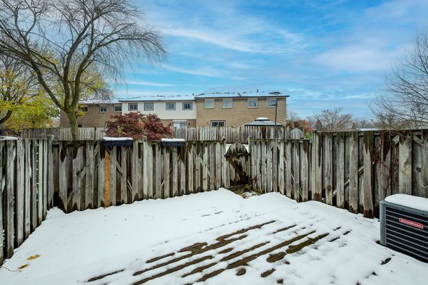 For Lease - 1115 Paramount Drive Unit# 68, Hamilton, Ontario - Photo 1