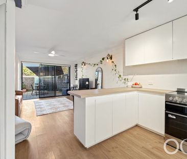 Open the Door to Effortless Living in a Prime West Lakes Location - Photo 1