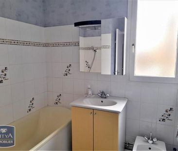 Location Appartement 3 pièces 81m² CHALON SUR SAONE 71100 - Photo 3