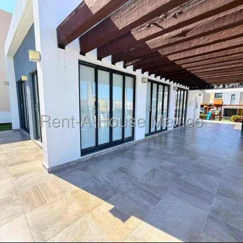 RENTA | Casa en Zibata, Querétaro | Alberca | jardín amplio | sala de TV | plazas comerciales cerca. - Photo 1