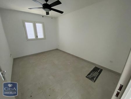 Location Appartement 4 pièces 114m² STE CLOTILDE 97490 - Photo 4