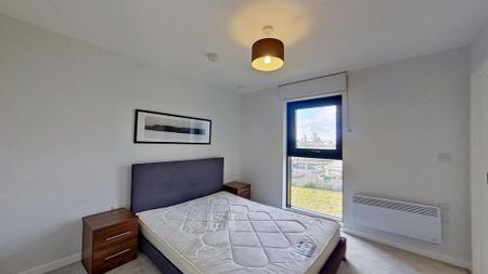 3 bedroom flat to rent - Photo 4