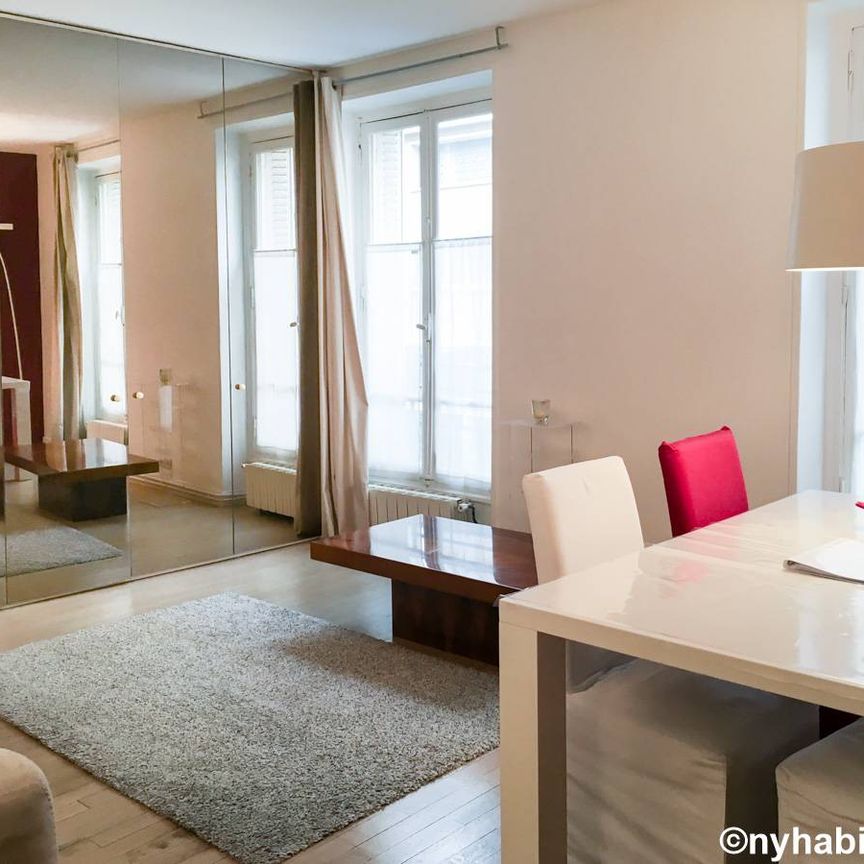 Logement à Paris, Location meublée - Photo 1