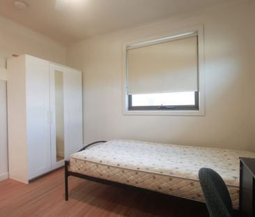 FULLY FURNISHED SELF CONTAINED ROOM - ALL BILLS INCLUDED in rent fo... - Photo 4