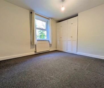 2 Bedroom Terraced To Let - Photo 3