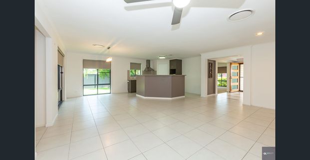 Large Family Home - Photo 1