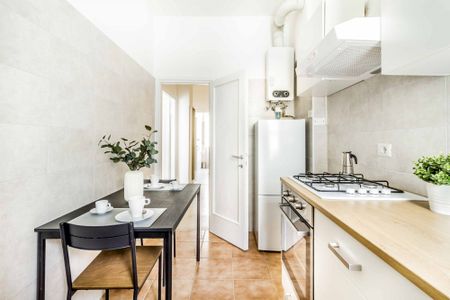 Wonderful single room with balcony in Via Degli Astri - Inganni - Photo 3