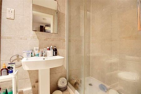 Silver Street, Enfield, EN1 - Photo 5