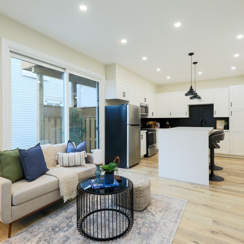 For Lease - 6 Luttrell Avenue Unit# Main Floor, Toronto, Ontario - Photo 1