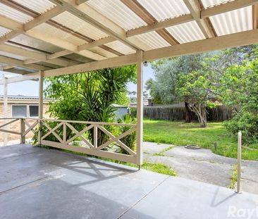 Newly Renovated Family Home Offering Space, Comfort & Convenience - Photo 2