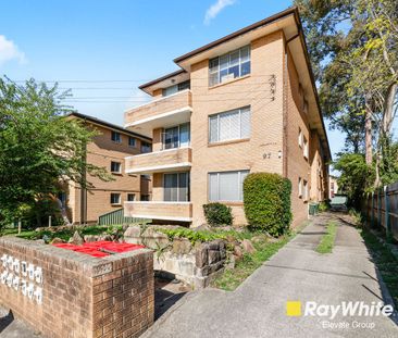 Cozy Inner West Living - Photo 2