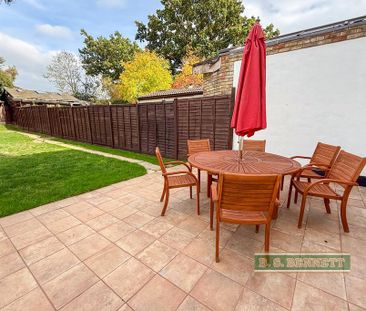 3 bedroom semi-detached house to rent - Photo 6