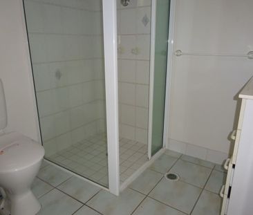 Spacious Family Living in the Heart of Kirwan - Photo 6
