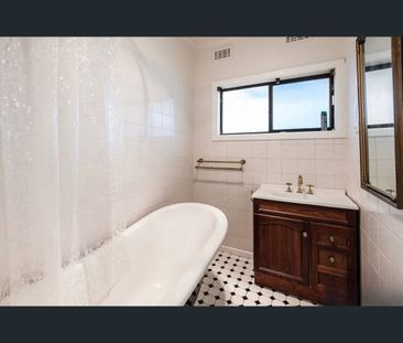 51 Northcliffe Road, Edithvale, Vic 3196 - Photo 3