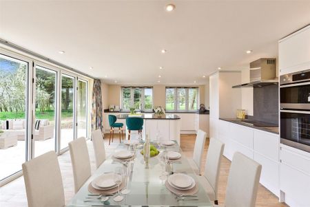 5 bedroom detached house to rent - Photo 5