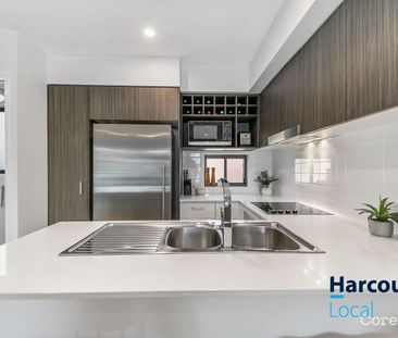 Rare, Spotless & Ultra Convenient! - Photo 6