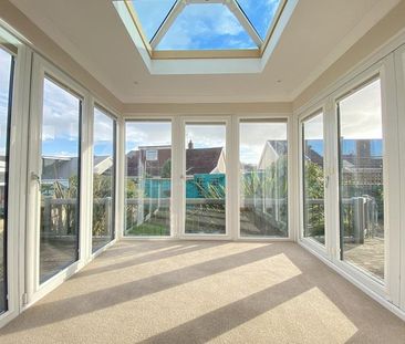 3 bedroom link detached house to rent - Photo 3