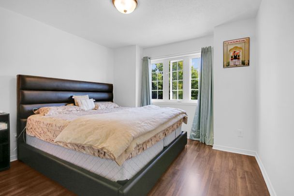 For Lease - 160 Deerfox Drive, Barrhaven, Ontario - Photo 1