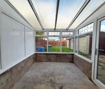 3 bedroom semi-detached house to rent - Photo 6