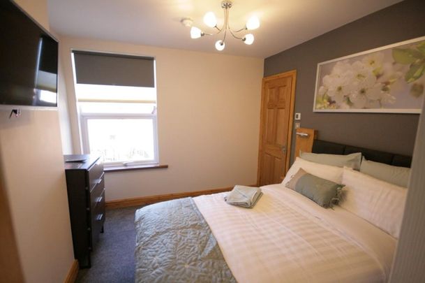 1 bedroom in a house share to rent - Photo 1