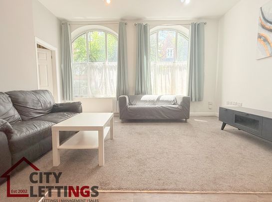 2 Bedroom Apartment - Photo 1