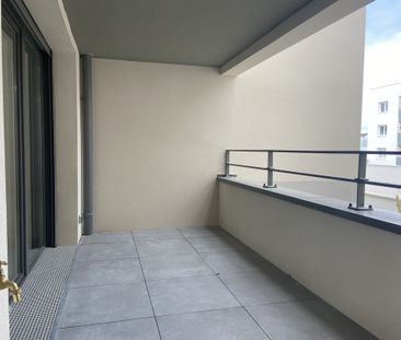 Location Appartement 1 pièce 38m² BEZANNES 51430 - Photo 4