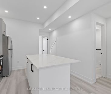 For Lease - 587 Oakwood Avenue Unit# 2 - Main, Toronto, Ontario - Photo 2