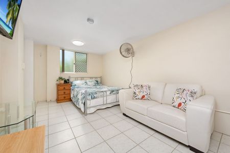 Unit 8/450 Old Cleveland Road, - Photo 3