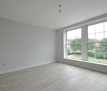 1 bedroom Apartment - Stonebank, Welwyn Garden City - Photo 4