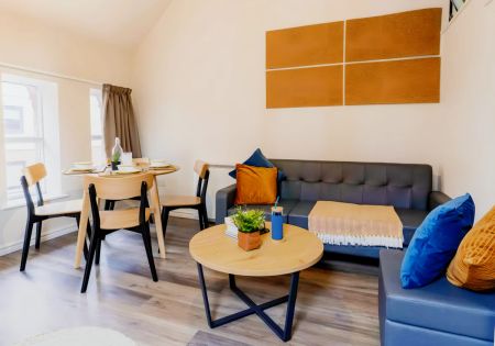 Platinum Duplex 2 Bed - Photo 2