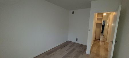 Location Appartement 2 pièces 49m² ISSY LES MOULINEAUX 92130 - Photo 3