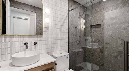 2 Bed, 2 Bath Townhouse with Garage! - Photo 3