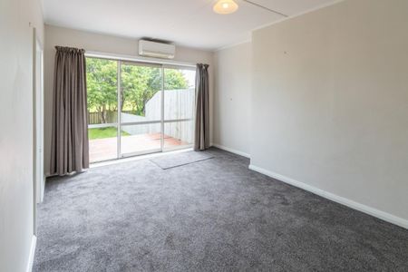 Tidy 3 bedroom in Georgetown! - Photo 2