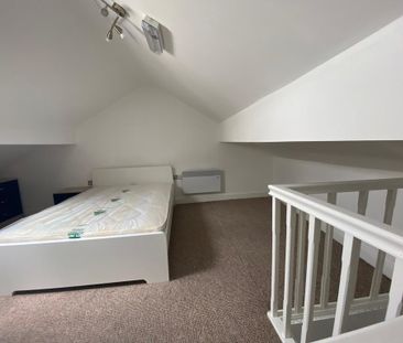 1 bedroom in a house share to rent - Photo 3