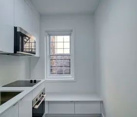 1 room apartment of 51m² in Montreal - Photo 2